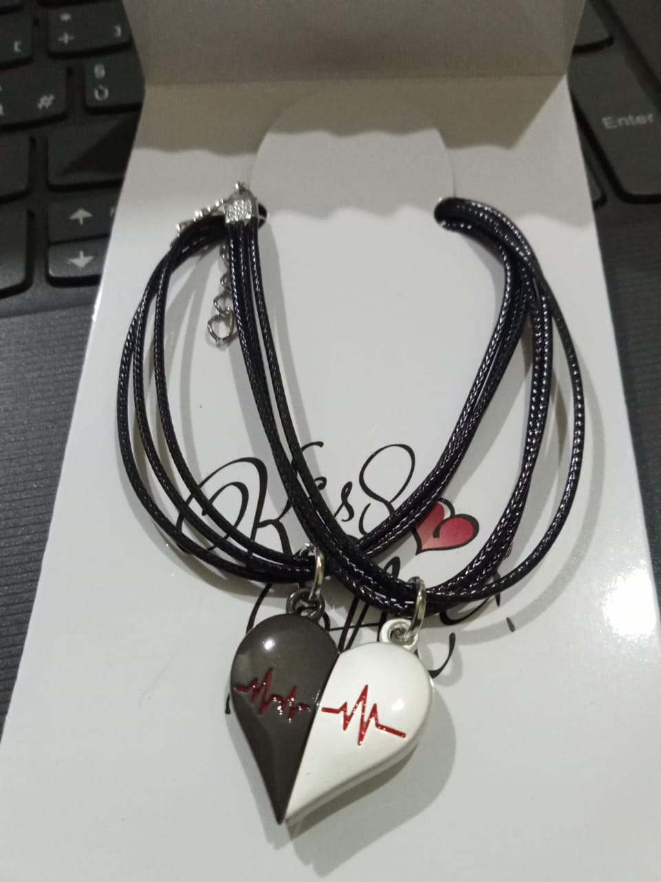 2pcs Men Couple Hand & Heartbeat Magnetic Heart Bracelet Punk Hip Pop Style Jewelry Gift
