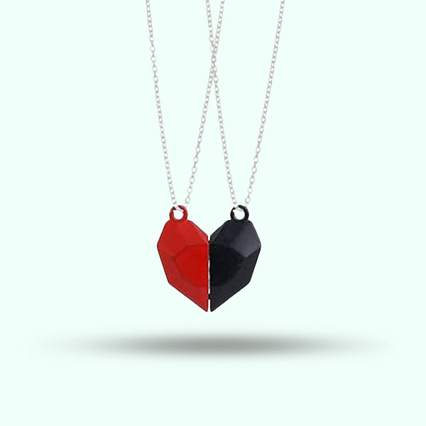 2Pcs Magnetic Couple Necklace Matching Heart Pendant Jewelry Gifts for Boyfriend Girlfriend