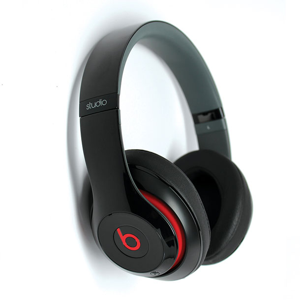 beats-bluetooth-wireless-studio-3-headphone-with-pop-up-window