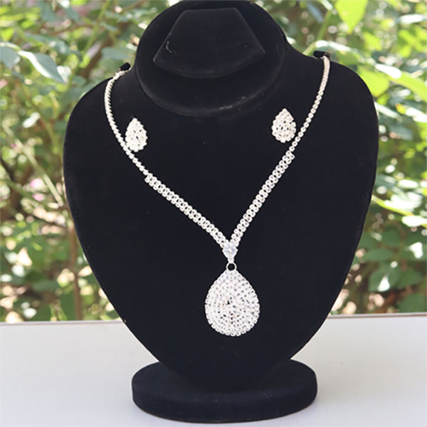 Beautiful Crystal Stone Necklaces with Earrings- Sparkling White Stone Locket Set for Girls
