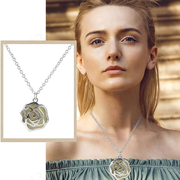 Beautiful Silver Rose-Shaped Pendant Necklaces- Flower Necklace Chain For Girls and Women