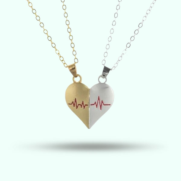Couple Magnetic Attracts Heart Pendant Necklaces- Heartbeat Pair Clavicle Chain Necklace for Couples and Friends
