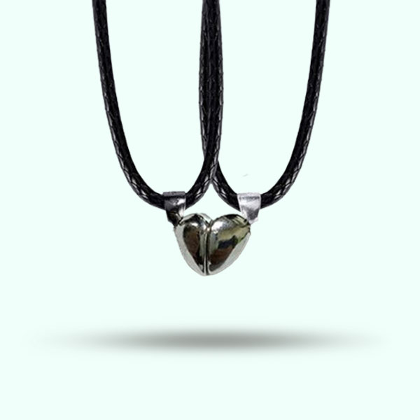 Couple Magnetic Heart Pendant Necklaces- Broken Heart-Shaped Locket for Girls