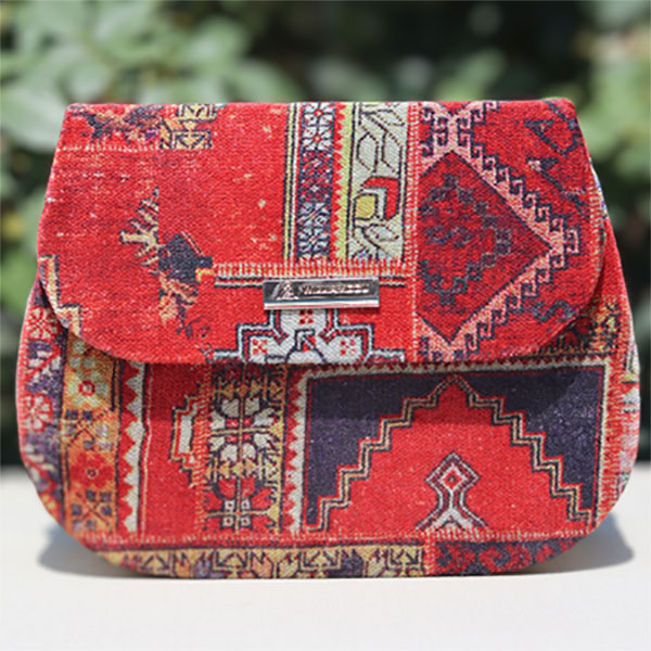 Eye-Catching Women's Printed Shoulder Bag- Red Crossbody Shoulder Bags With Chain Strap