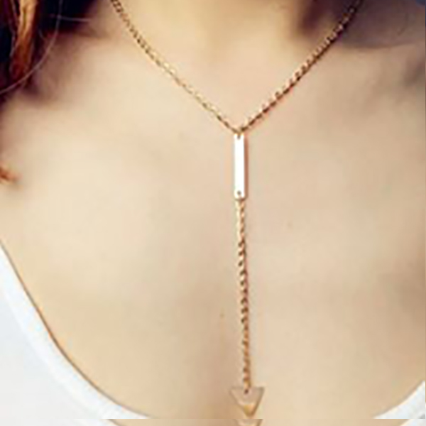 Foreign Trade Popular Personality Simple Metal Bar Triangular Word Tassels Chokers Women Short Necklace Jewelry Wholesale 