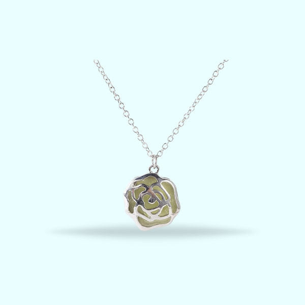 Beautiful Silver Rose-Shaped Pendant Necklaces- Flower Necklace Chain For Girls and Women