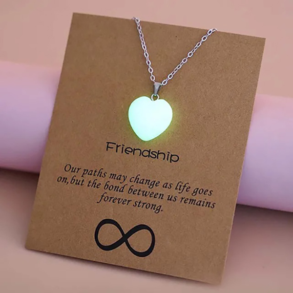 new-trendy-luminous-heart-shaped-pendant-necklace-for-women-men-simple-glow-in-the-dark-party-jewelry