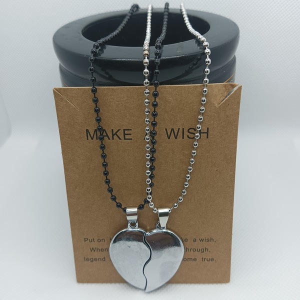 Silver Magnetic Broken Heart Necklace Locket  - Heavy Necklace Gift  For Friends Couples Metal Magnetic Heart Pendant 